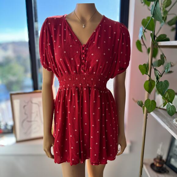En Crème, Red/White Polka Dot Bohemian Ruched Waist Mini Dress, Women’s Medium - Picture 3 of 9
